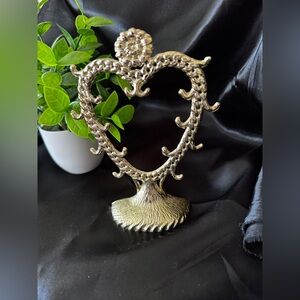 Vintage Gold Heart-Shaped Jewelry Stand